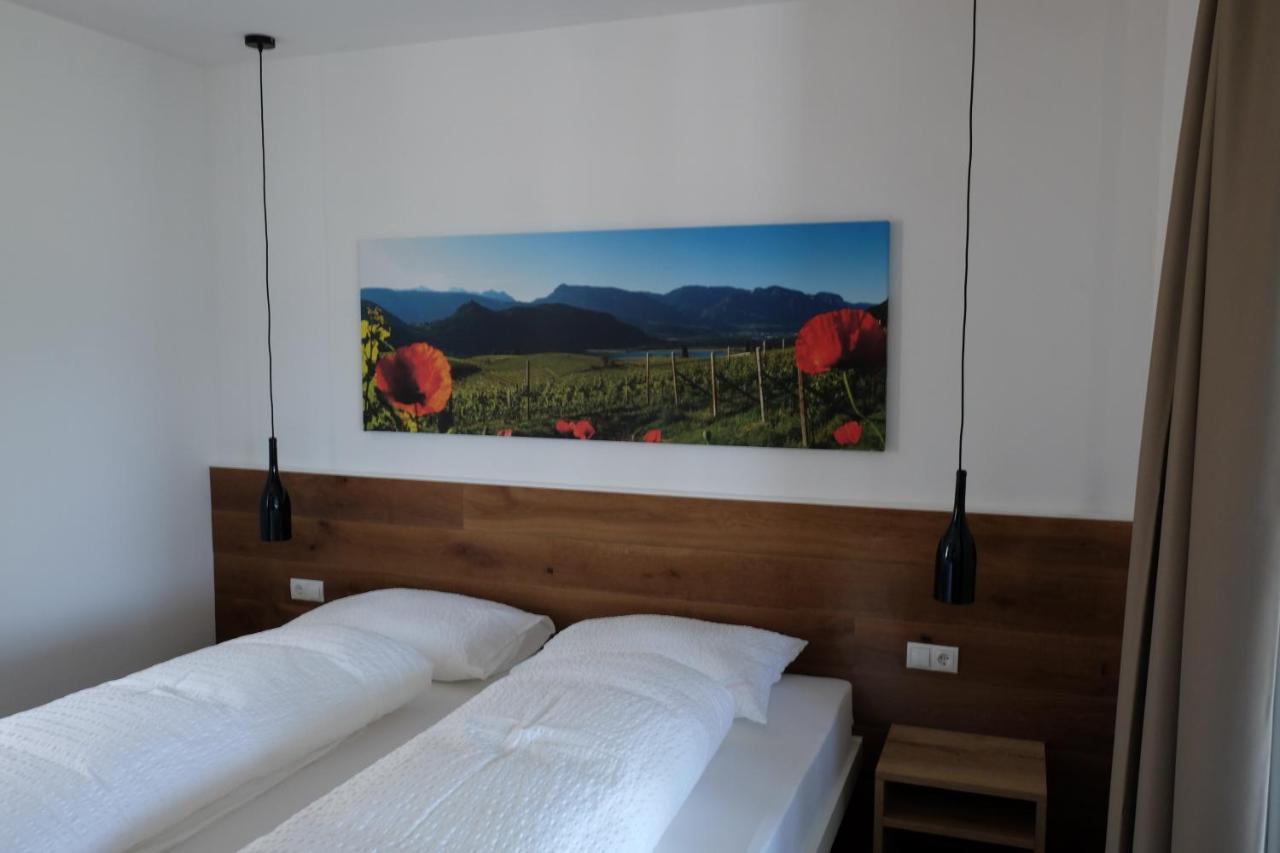 Lobiserhof Caldaro Bagian luar foto